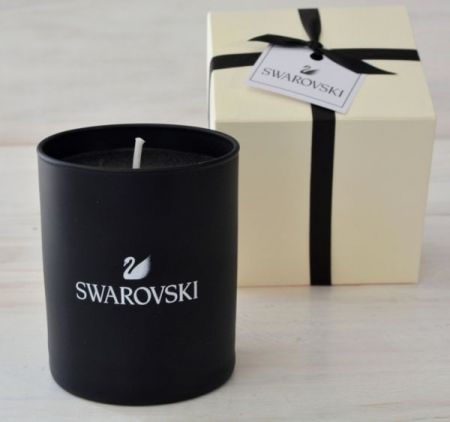 Luxury black perfumed candle